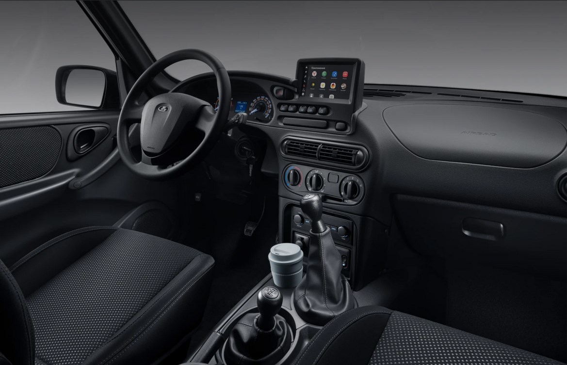 LADA Niva Travel фото 2022 2023