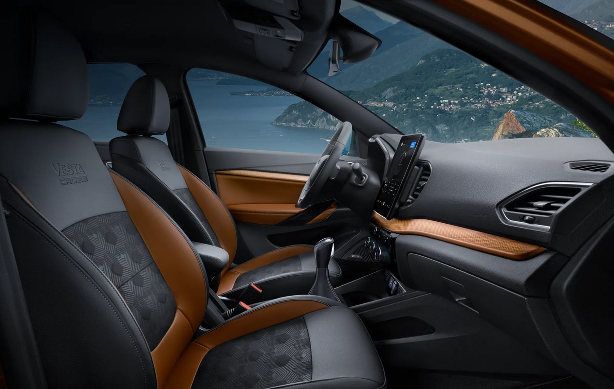 LADA Vesta SW Cross фото 2022 2023