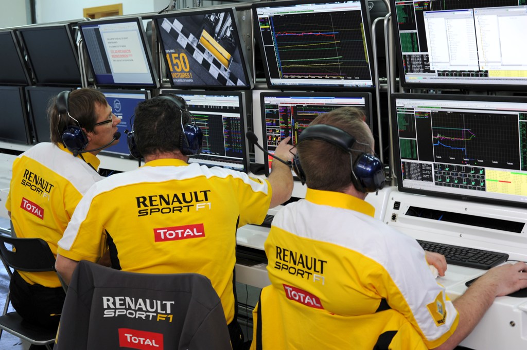Renault_Sport_F1_F1Weekends.jpg