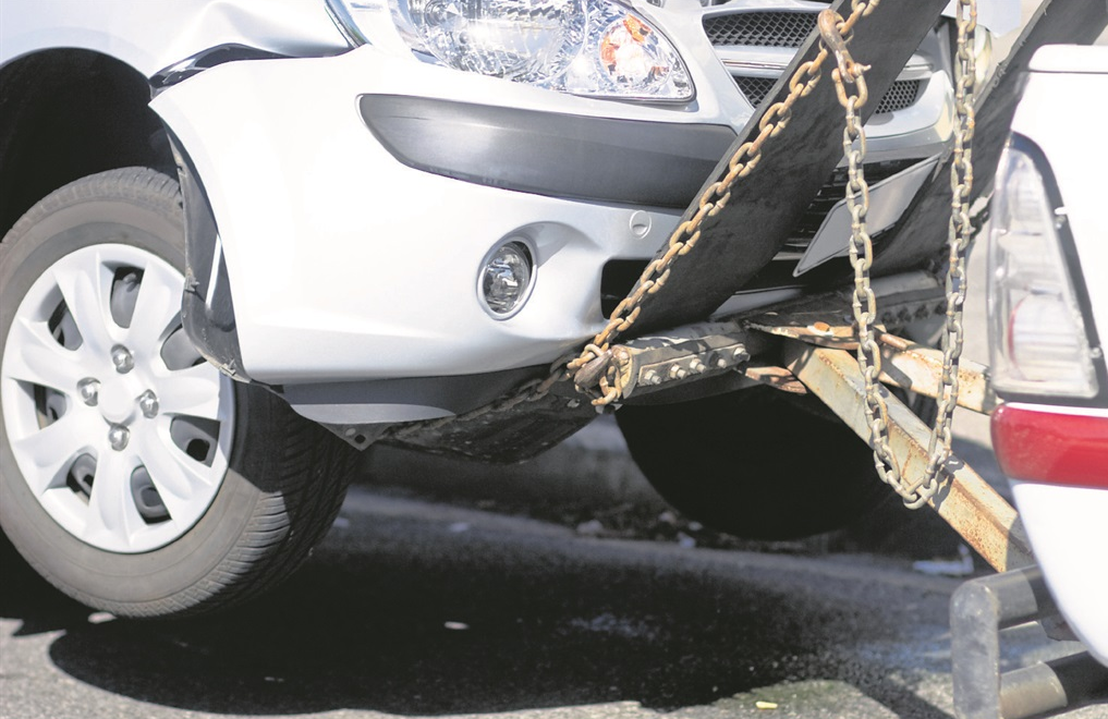 Как правильно буксировать другой автомобиль на АКПП? Как правильно буксировать другой автомобиль на АКПП?